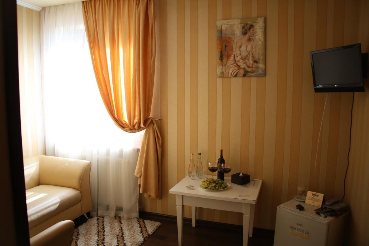 Берлога Charkiw Exterior foto